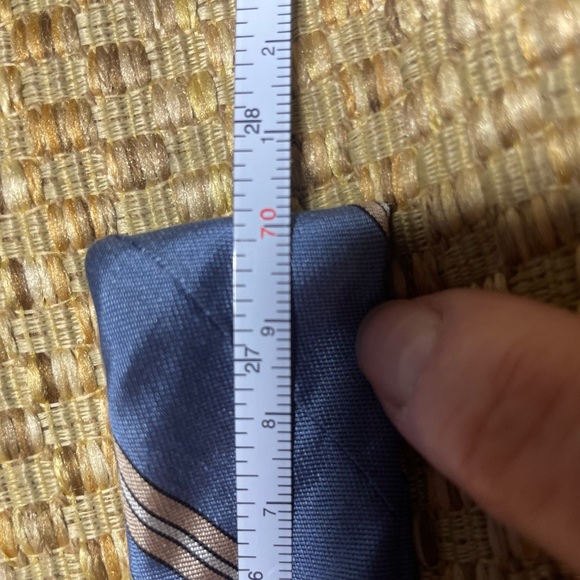 John Henry 100% Silk Tie 3.25” x 54” Baby Blue Stripe - Picture 6 of 9